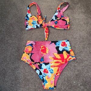 Bathing suit set